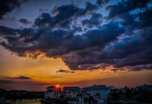 florida storm clouds light