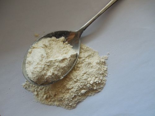 flour organic spoon food