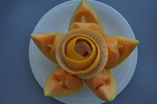 flower carve melon