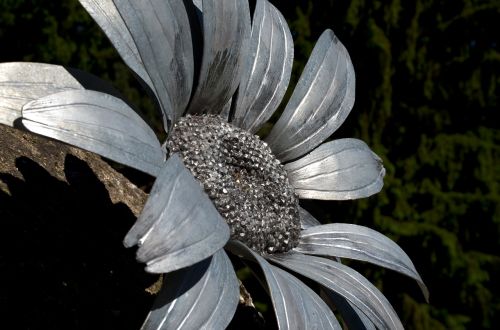 flower iron silver