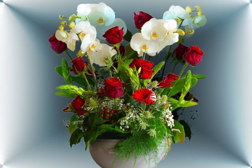 flower arrangement rose margriet