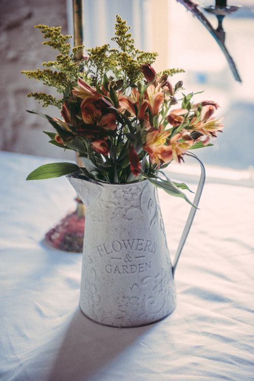 flowers jar wedding