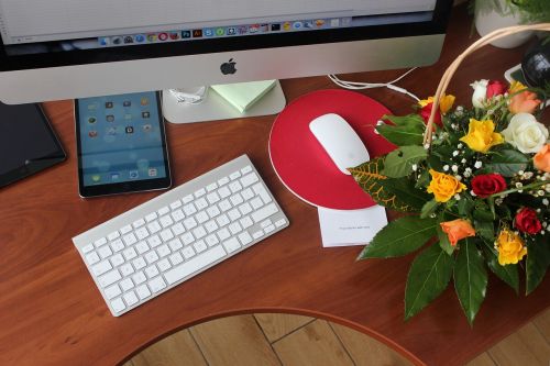 flowers desk ipad