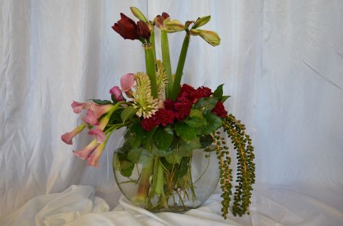 flowers lilies arrangement