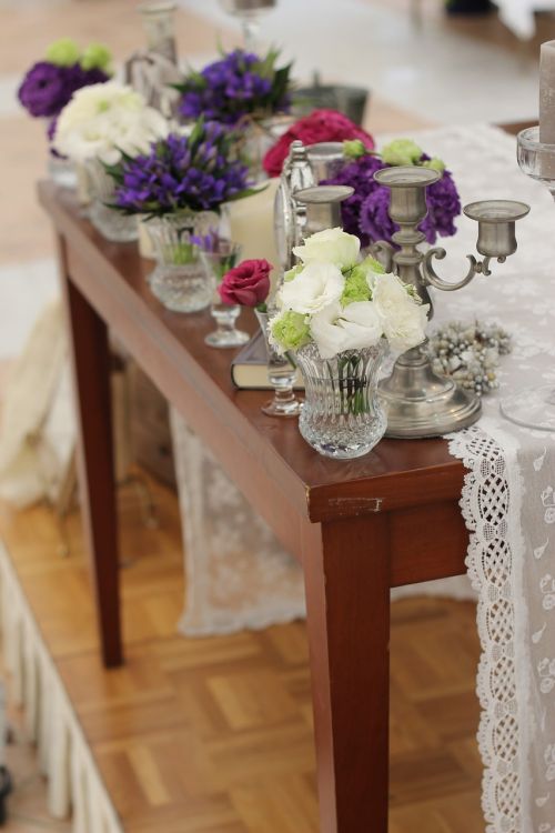 flowers the main table purple