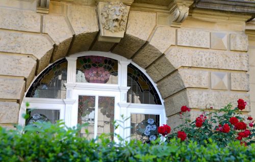 flowers window art nouveau