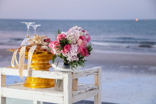 flowers  beach  romantic