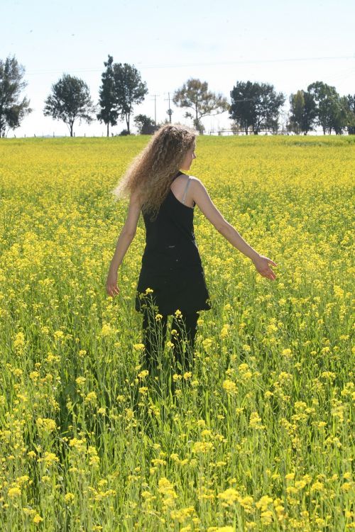 flowers field women