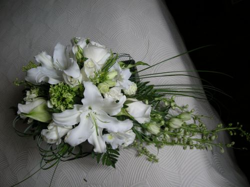 flowers wedding white