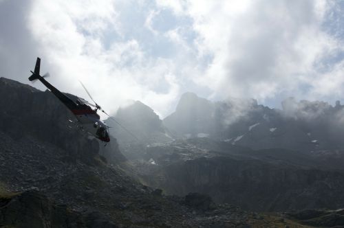 fly heli mountains