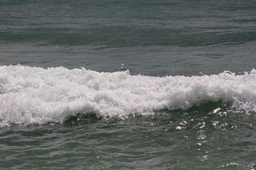 waves foam cold