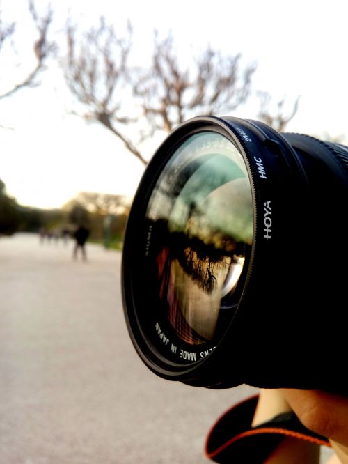 focus camera lens
