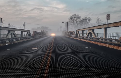 fog  bridge  car
