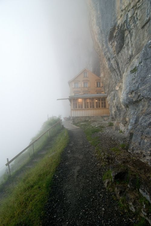 fog hut house