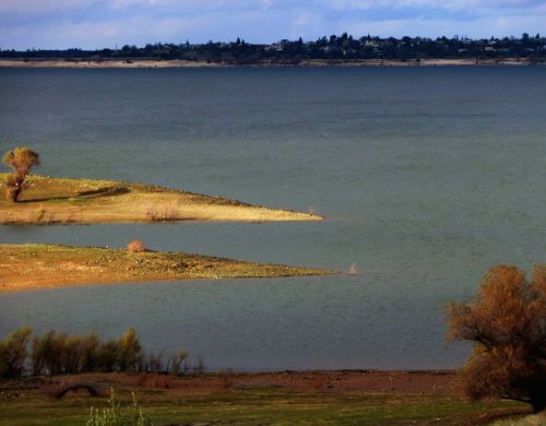 Folsom Lake 3904