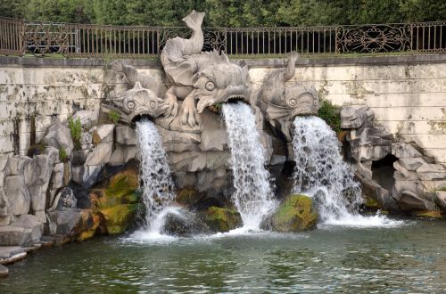 fontana the royal palace of caserta italy