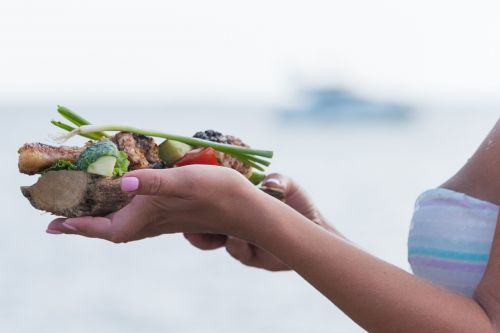 food hands sea