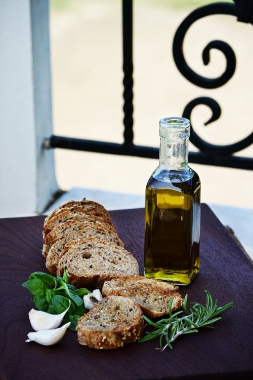 food olive oil garlic