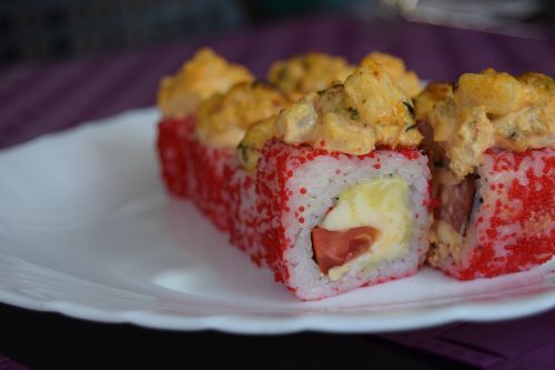 food rolls sushi