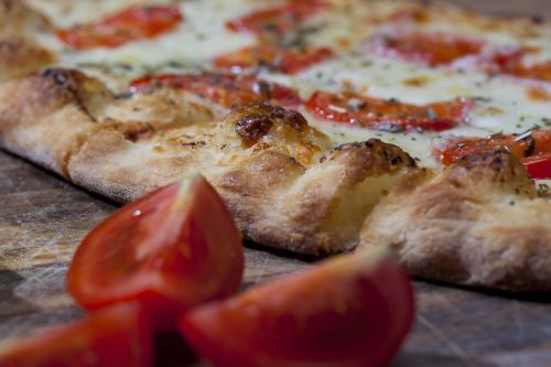 food pizza tomato