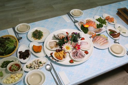 food sashimi house time