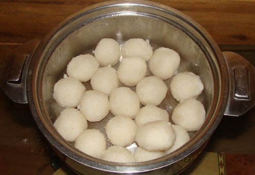 food steamed rice dumpling rice balls