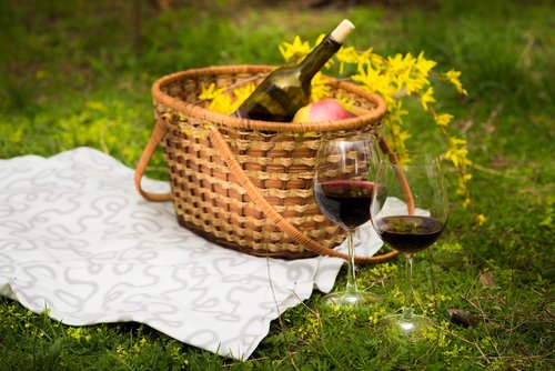 food  basket  wine