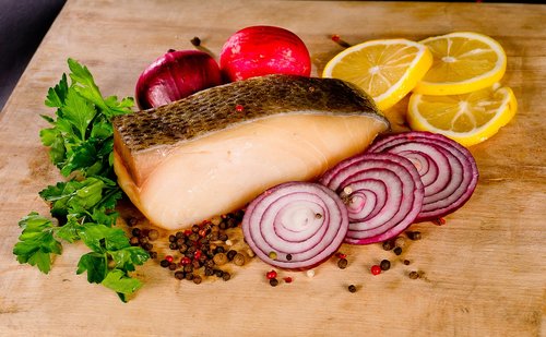 food  fish  nutrition