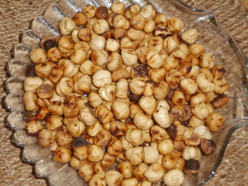 food hazelnut nut