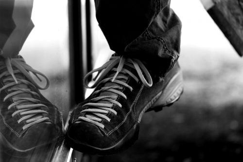 foot shoe reflection