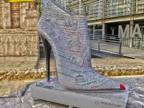 footwear shoe statue