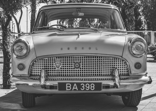 ford  consul  car