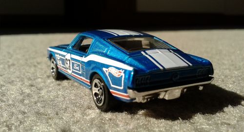 ford mustang hot wheels