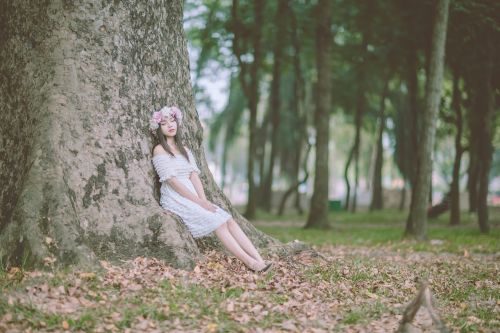 forest girl model