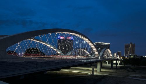 fort worth bridge skyline