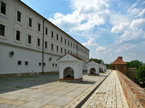 fortress castle prison