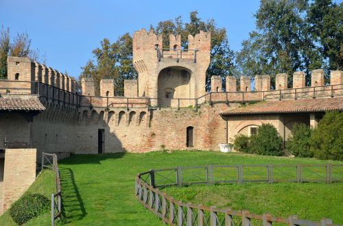 fortress torre gradara