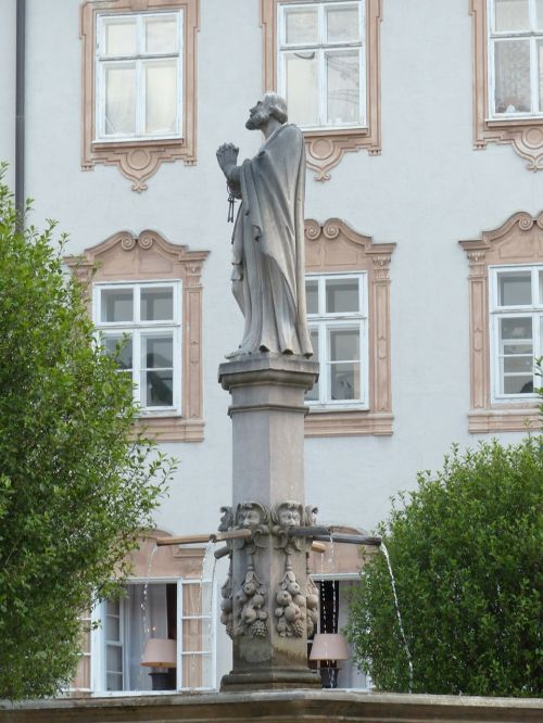 fountain statue saint rupert
