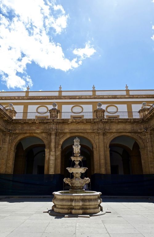 fountain court courtyard