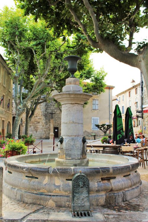 fountain village square france