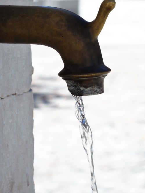 fountain detail water