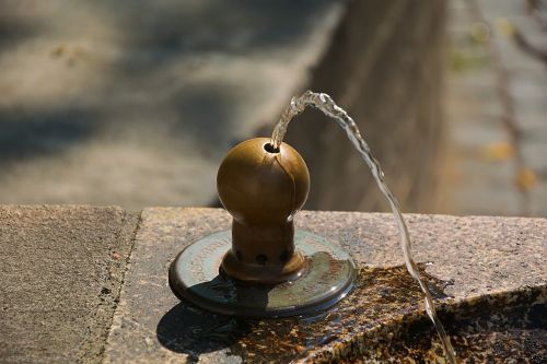 fountain gargoyle water jet