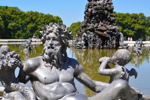 fountain schlosspark herrenchiemsee herrenchiemsee