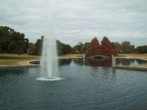 fountain park water