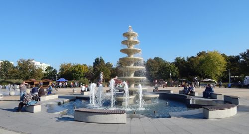 fountain park on the island in saw