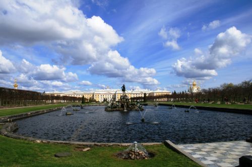 Fountain And Dam, Peterhof