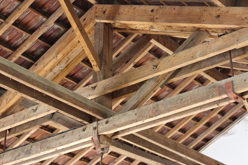 frame  roof  grange