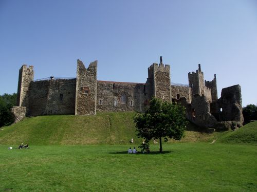 framlingham castle historical