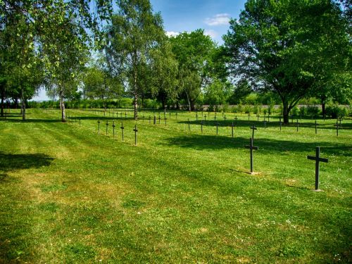 france soldier's cemetery headstones