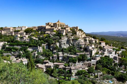 france gordes luberon rock town